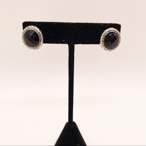 Simple Silver Scroll Design Earrings with Black Beaded Cabochon - Picture 4 of 5